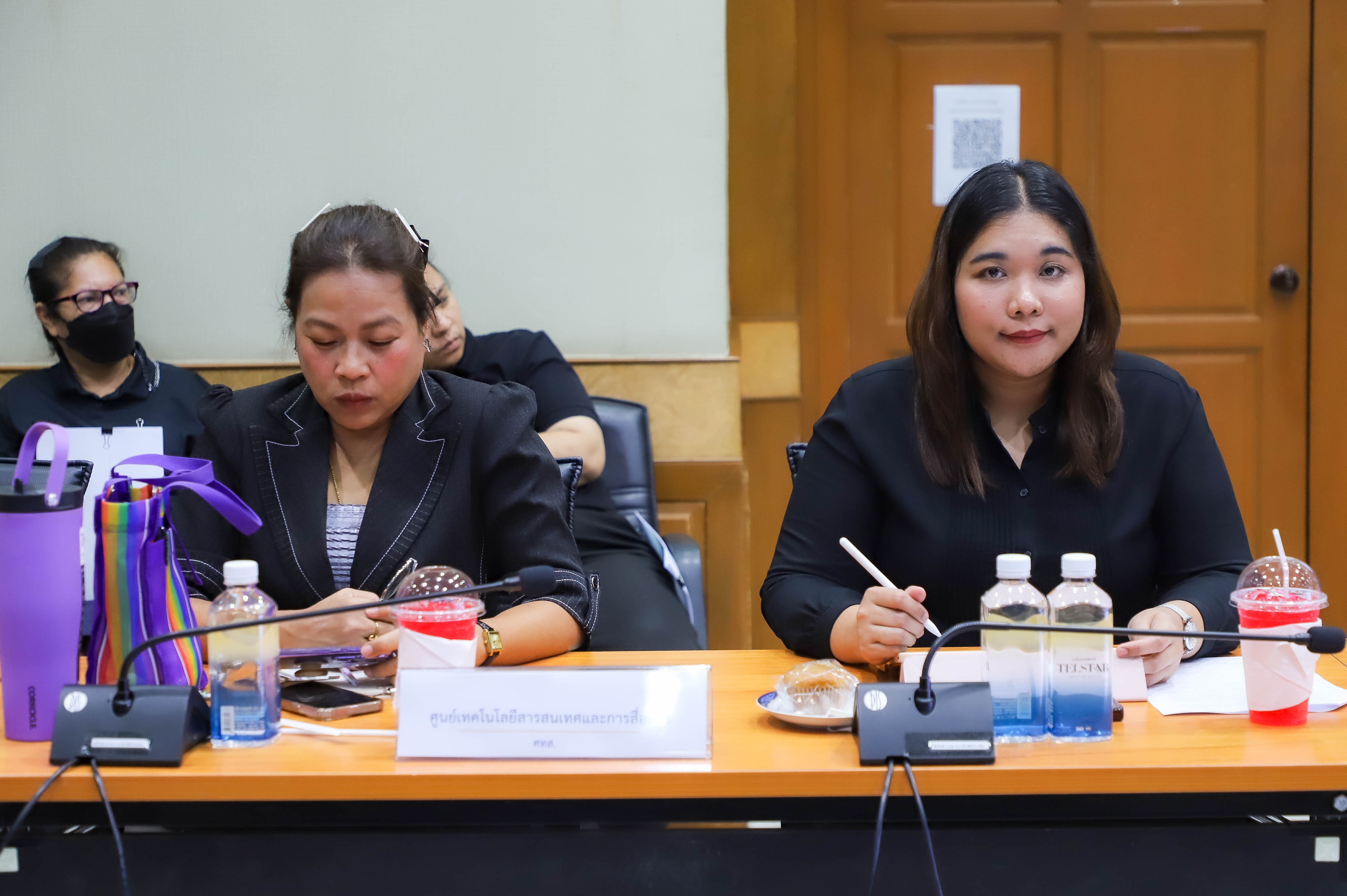 title - ส.ป.ก. ประชุมการซักซ้อมความเข้าใจงานจ้างเหมาบริการบุคคลธรรมดาตามพระราชบัญญัติการจัดซื้อจัดจ้าง และการบริหารพัสดุภาครัฐ พ.ศ. 2560